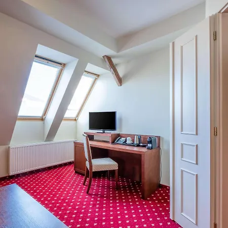 Clarion Grandhotel Zlaty Lev 4* ליברץ