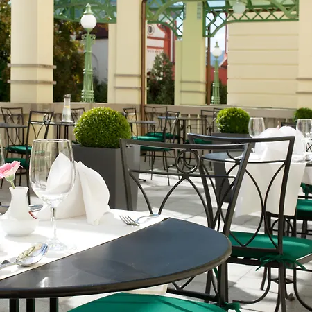Clarion Grandhotel Zlaty Lev 4*