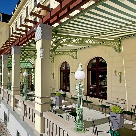 Clarion Grandhotel Zlaty Lev فندق ليبيريتش