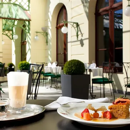 Clarion Grandhotel Zlaty Lev Hotel