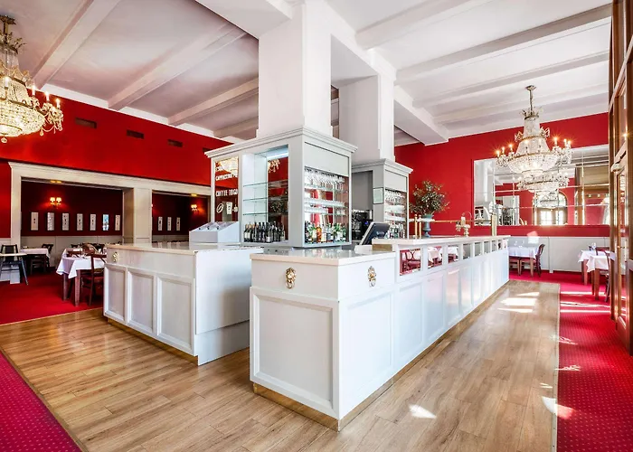 Hotel Clarion Grandhotel Zlaty Lev 4*