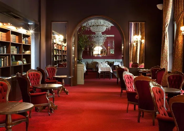 Hotel Clarion Grandhotel Zlaty Lev 4*