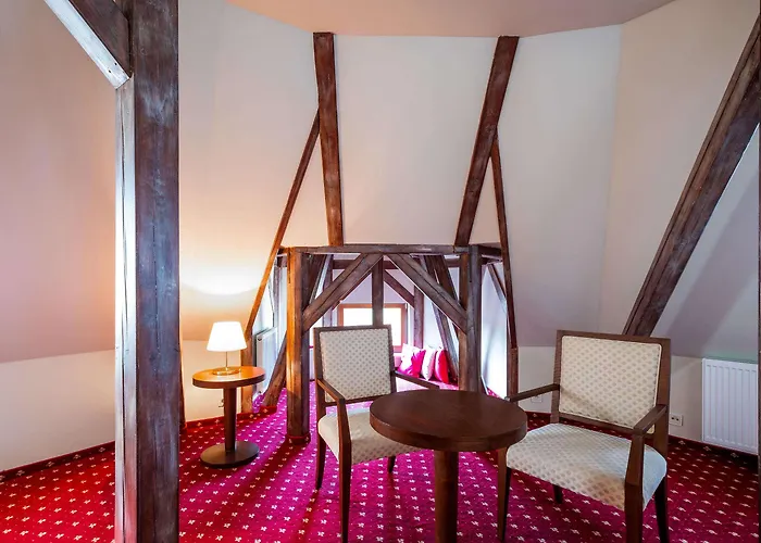 Hotel Clarion Grandhotel Zlaty Lev 4*