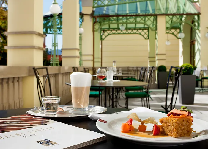 Hotel Clarion Grandhotel Zlaty Lev 4*
