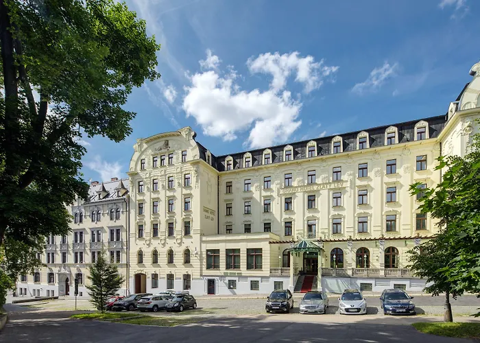 Hotel Clarion Grandhotel Zlaty Lev 4*